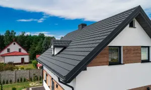 Jaki kolor komina do czarnej dachówki? 5 najlepszych propozycji