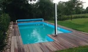 Ile kosztuje basen w domu? Poznaj ceny i ukryte wydatki
