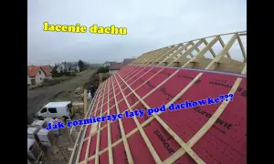 Ile łat pod dachówkę? Poznaj zasady prawidłowego łacenia dachu