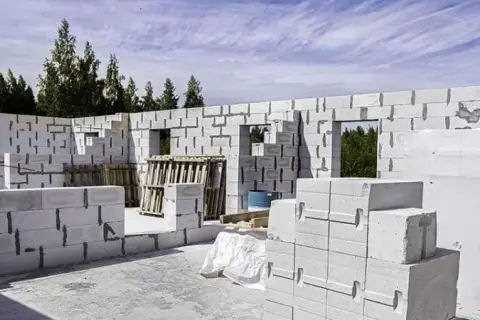 Ile kosztuje budowa domu 50m2? Poznaj ceny i oszczędzaj!