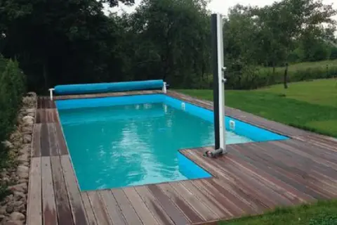 Ile kosztuje basen w domu? Poznaj ceny i ukryte wydatki