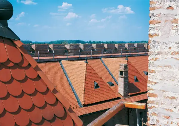 Jak wybrać idealną dachówkę ceramiczną? Porównanie i porady